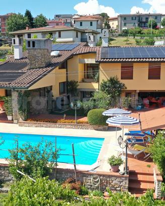 Villa singola Piazza al Serchio [UG179MDDVVRG]