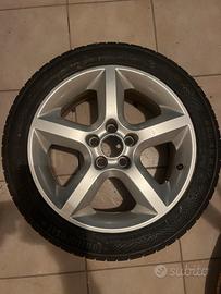 Pneumatico completo di cerchio