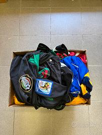 Lotto vestiti maglie e jeans