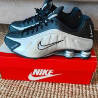 Nike Shox R4