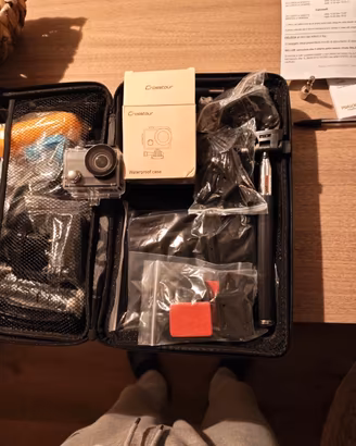 kit completo Action Cam in condizioni eccellenti.