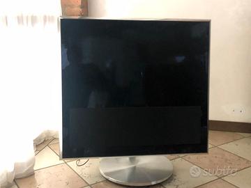 B&O Bang & Olufsen Beovision 10-32"