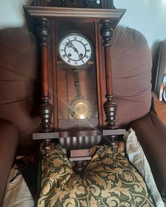 Orologio a pendolo da muro vintage