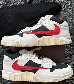 Jordan Travis Scott University Red Taglia45
