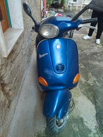 Vespa piaggio 50 
