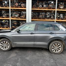 RICAMBI USATI AUTO VW TIGUAN 2018 SIGLA MOTORE DGD