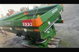 Spandiconcime amazone