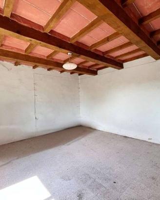 Rustico / Casale di 110 m² con 4 locali e box auto