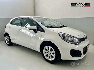 KIA Rio 1.2 BENZINA ** PER COMMERCIANTI **