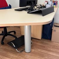 Scrivania angolare con cassettiera