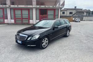 Mercedes-benz E 220 CDI BlueEFFICIENCY Avantgarde