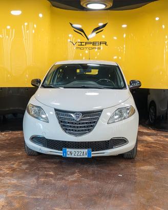 Lancia Ypsilon 1.2 69 CV 5 porte S&S Silver PERMUT