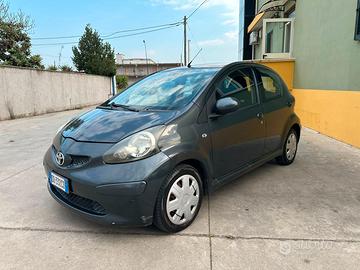 Toyota Aygo 5 porte - UNICO PROPRIETARIO!!!