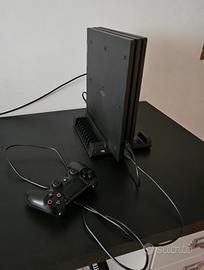 PS4 pro 1 tera+joystick+supporto