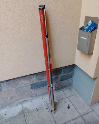 Schermo da Proiezione Vintage con Treppiede - Ross