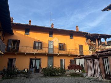 CASA SEMINDIPENDENTE A DORZANO