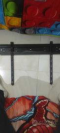 staffa TV a parete