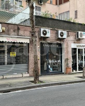 Negozio Napoli [Cod. rif 3211520VCG] (Vomero)