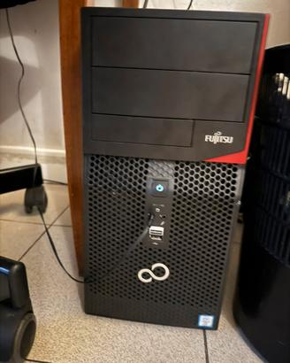Computer desktop Fujitsu Esprimo in case nero