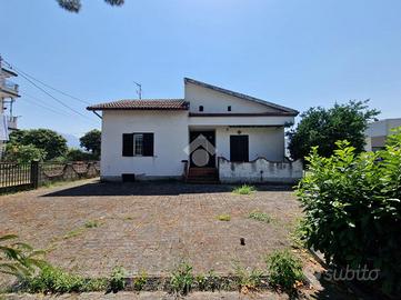 VILLA SINGOLA A DUGENTA