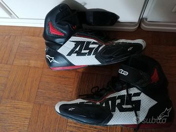 Scarpe moto Alpinestars