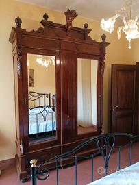 Armadio Luigi Filippo fine 1800 inizio 1900. 