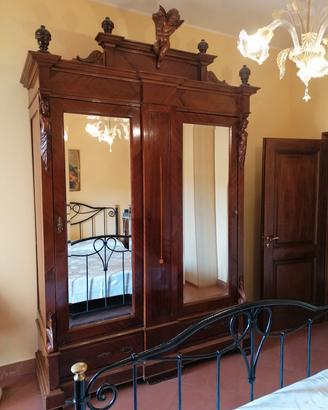 Armadio Luigi Filippo fine 1800 inizio 1900. 
