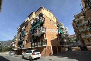 Bilocale comodo al mare