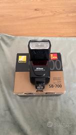 Flash Nikon SB-700