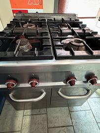 Cucina professionale a gas 4 fuochi Berto’s