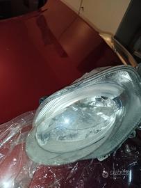 faro fanale ant.sx Fiat 500l a led