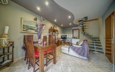 CASTELLETTO TICINO - TRILOCALE DUPLEX CON AMPIO TE