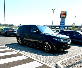 Range Rover Sport 3.0 - Allestimento SVR