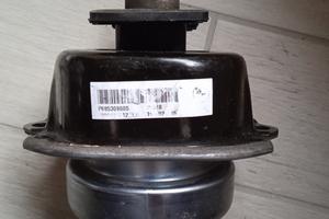 Supporto DESTRO motore Cod. P6853090 BMW X5 F15