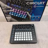 Novation Circuit - Groovebox e Synth standalone