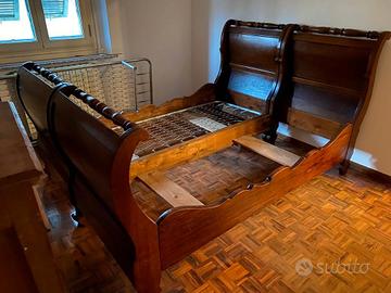 letto antico doppio a barcone in legno massello