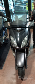 Yamaha xmax 125