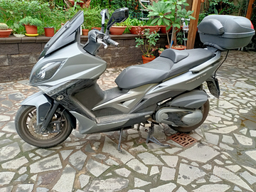 Kymco 400i