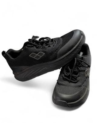 Scarpe Arena DC9