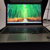 Pc portatile Fujitsu E754