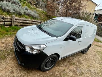 Dacia dokker