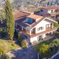 VILLA SINGOLA A GUIDONIA MONTECELIO