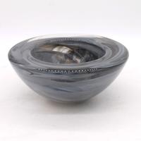 Ciotola Kosta Boda in vetro grigio