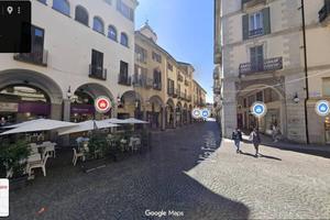 Immobile di 120 m² con 2 locali a Novara