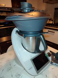 Bimby TM6 con tutti gli accessori+coprilama