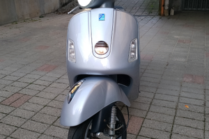 Piaggio vespa GTS 250