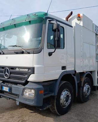 Mercedes Benz