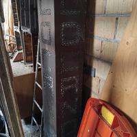 insegna luminosa LOCANDA in ferro