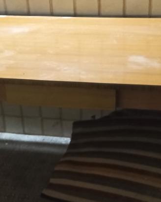Tavolo in formica per amatori 