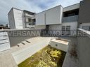 ville-con-piscina-300mq-giardino-pronta-consegna